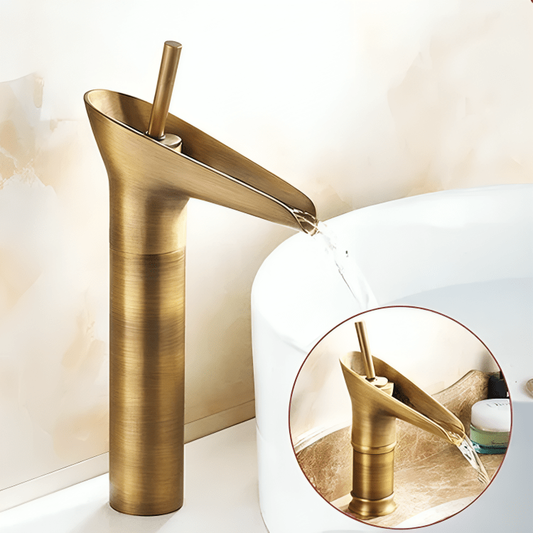 Robinet de lavabo haut en laiton brossé cascade – Style antique