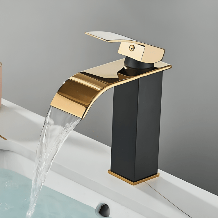 Robinet cascade doré salle de bain | Finition polie