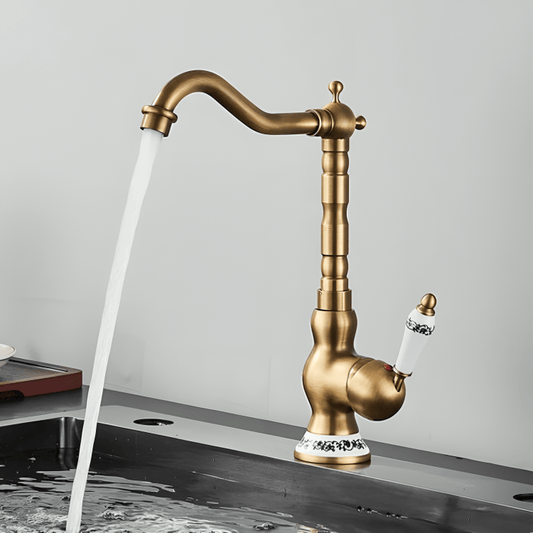 Robinet en laiton antique salle de bain